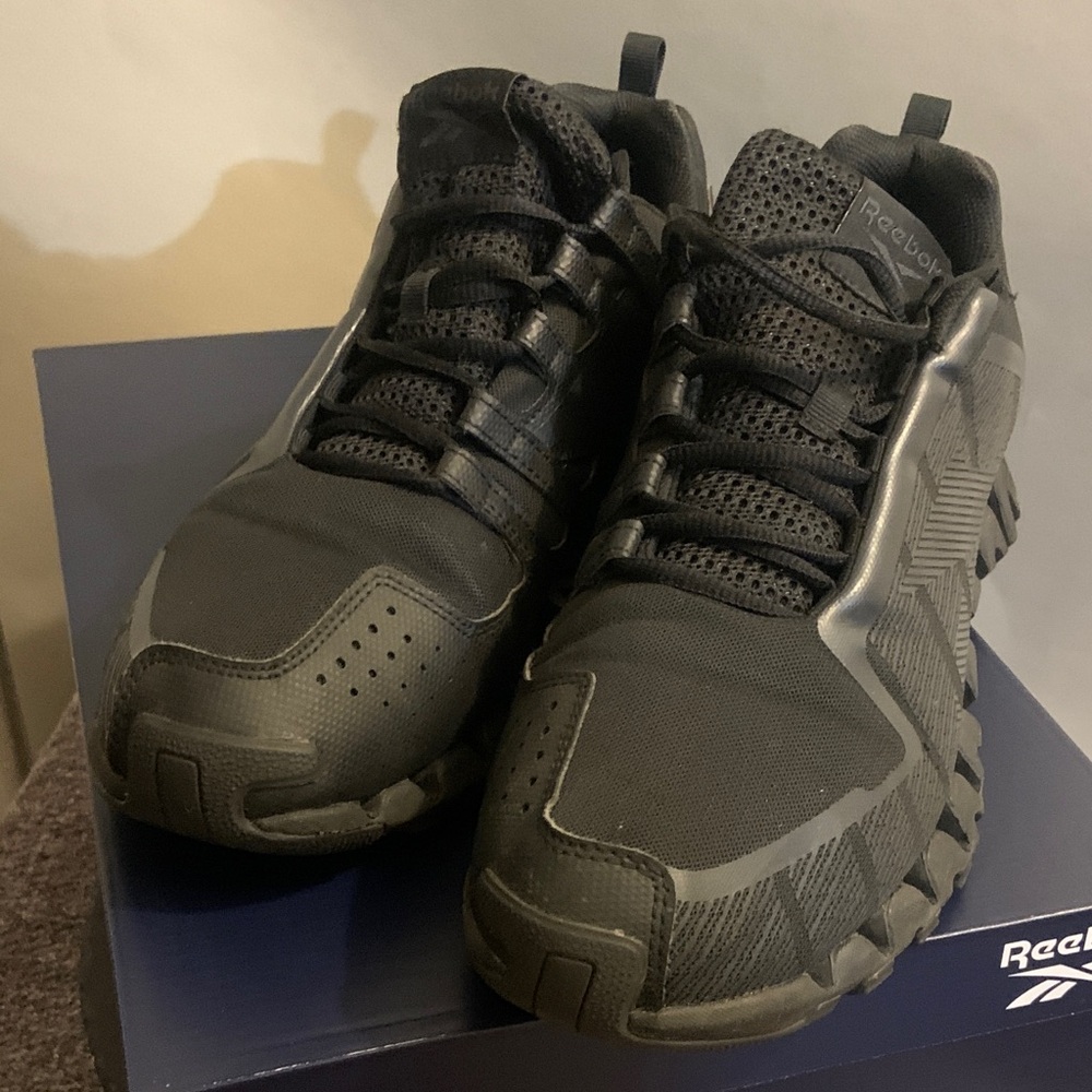 Reebok Men's Charcoal Athletic Shoes